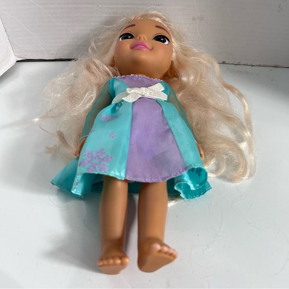 Disney Animator Collector Frozen Elsa 14” doll - Picture 6 of 10
